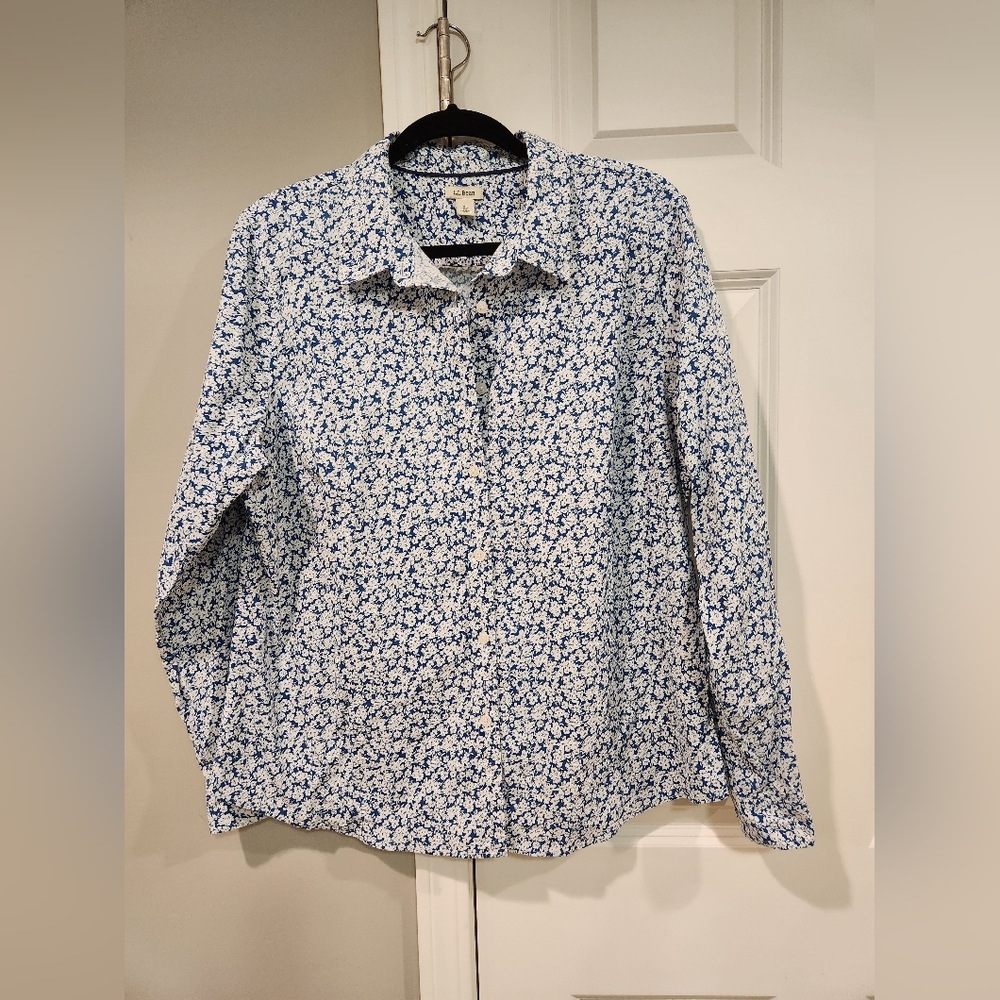 L.L. Bean Women’s Blue and White Floral Button-Down Shirt - Size XL